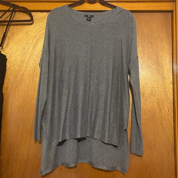 H&M Sweaters - 5/ $25 Lightweight sweater top